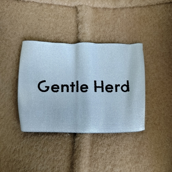 🆕 Gentle Herd 100% Wool Belted Wrap Coat in Camel - Picture 12 of 14
